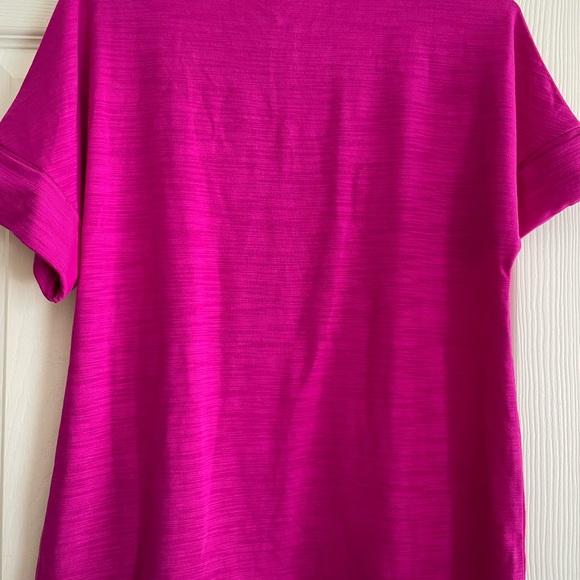 Brand new! Never wear!Gap fit - XS size bright pink T-shirts - Picture 3 of 5